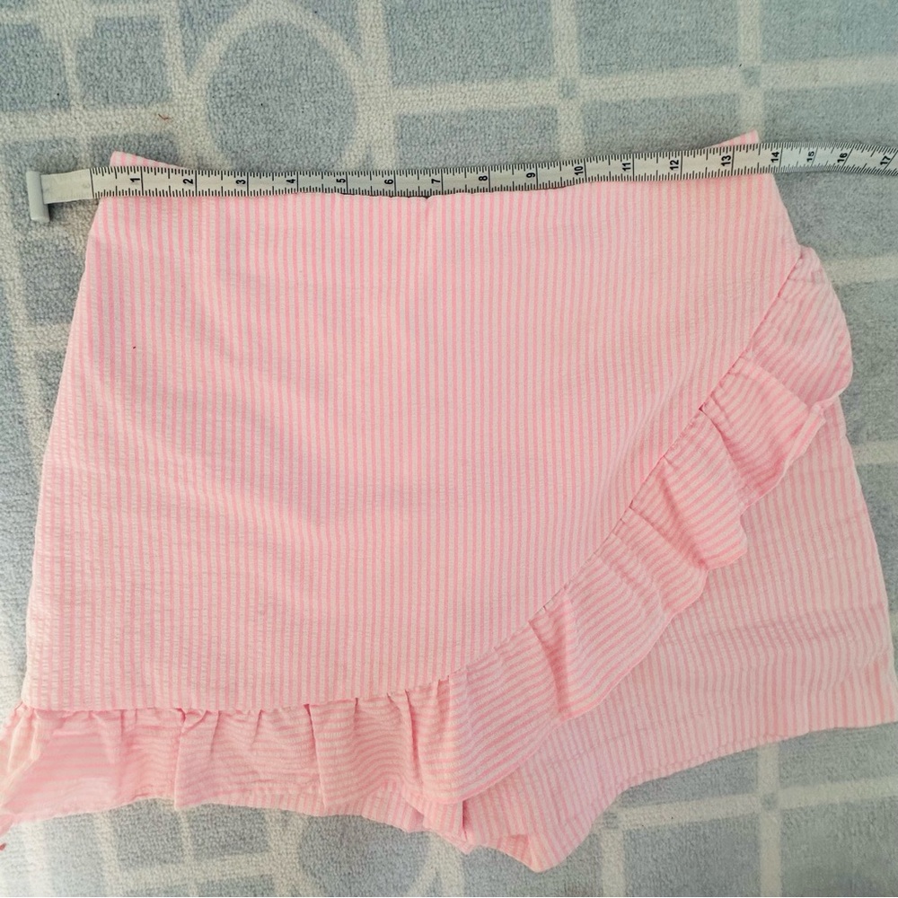 Lilly Pulitzer Faye Skort in Capri Coral Seersucker size 0 like new - Picture 9 of 14